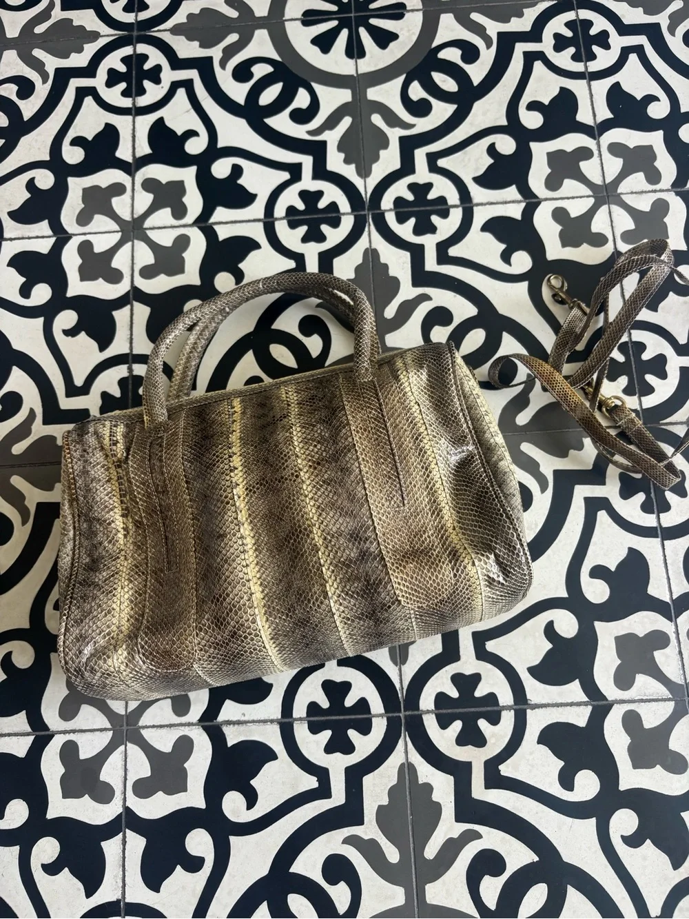 Genuine snakeskin Handbag - Neutral